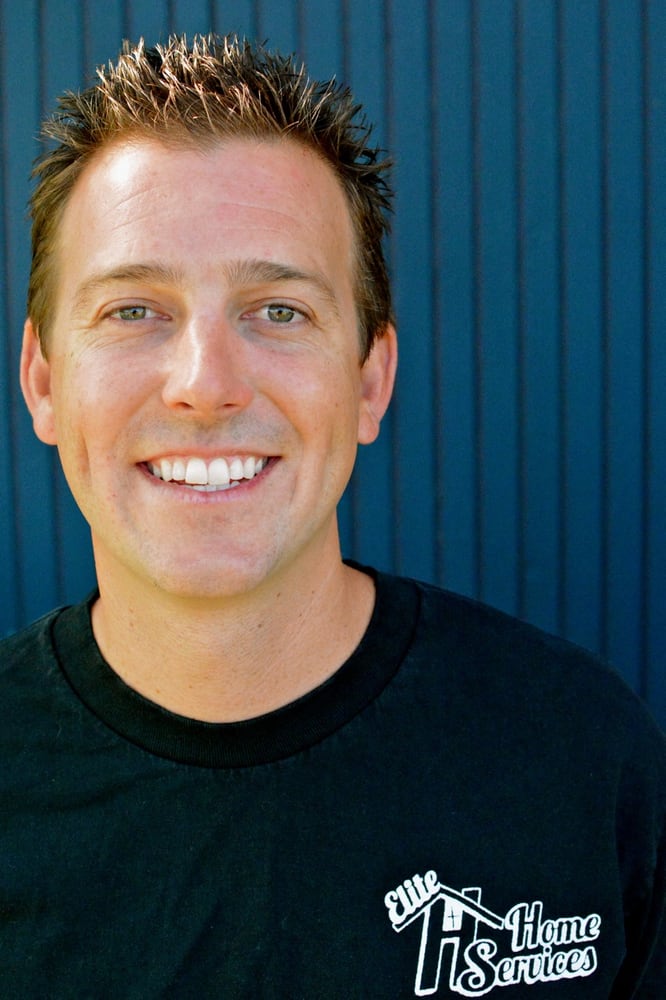 Logan Karg - Christmas Light Specialist